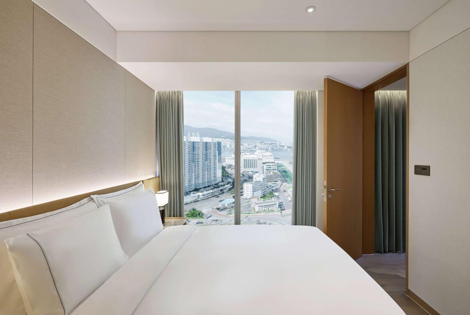 Wyndham Grand Busan Esterno foto